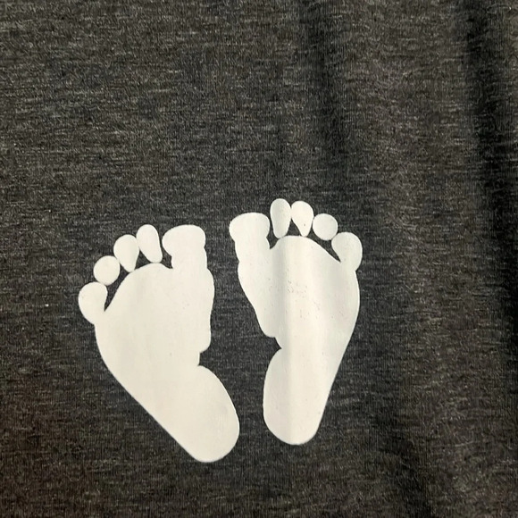 NWOT Hocus Pocus maternity/pregnancy announcement women’s top size Small NWOT - Picture 3 of 4